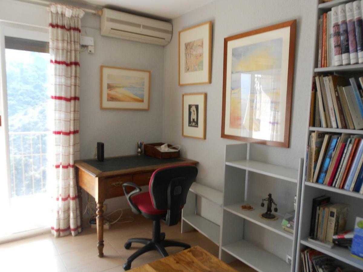 Cozy-Elegant Apartment อาลิกันเต ภายนอก รูปภาพ